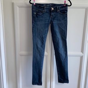 American Eagle Low rise Jeans